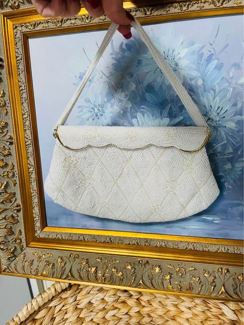 Vintage Japanese White Beaded Handbag Scalloped Gold Frame Clutch magnetic
